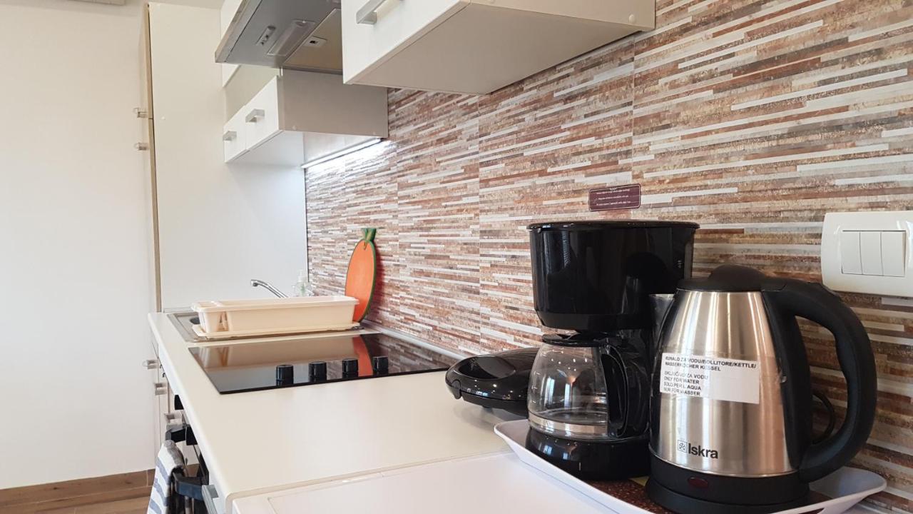 Apartments Glorija プーラ エクステリア 写真