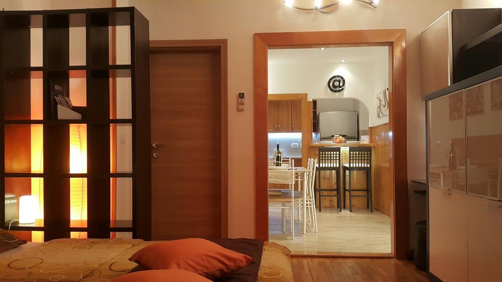 Apartments Glorija プーラ エクステリア 写真